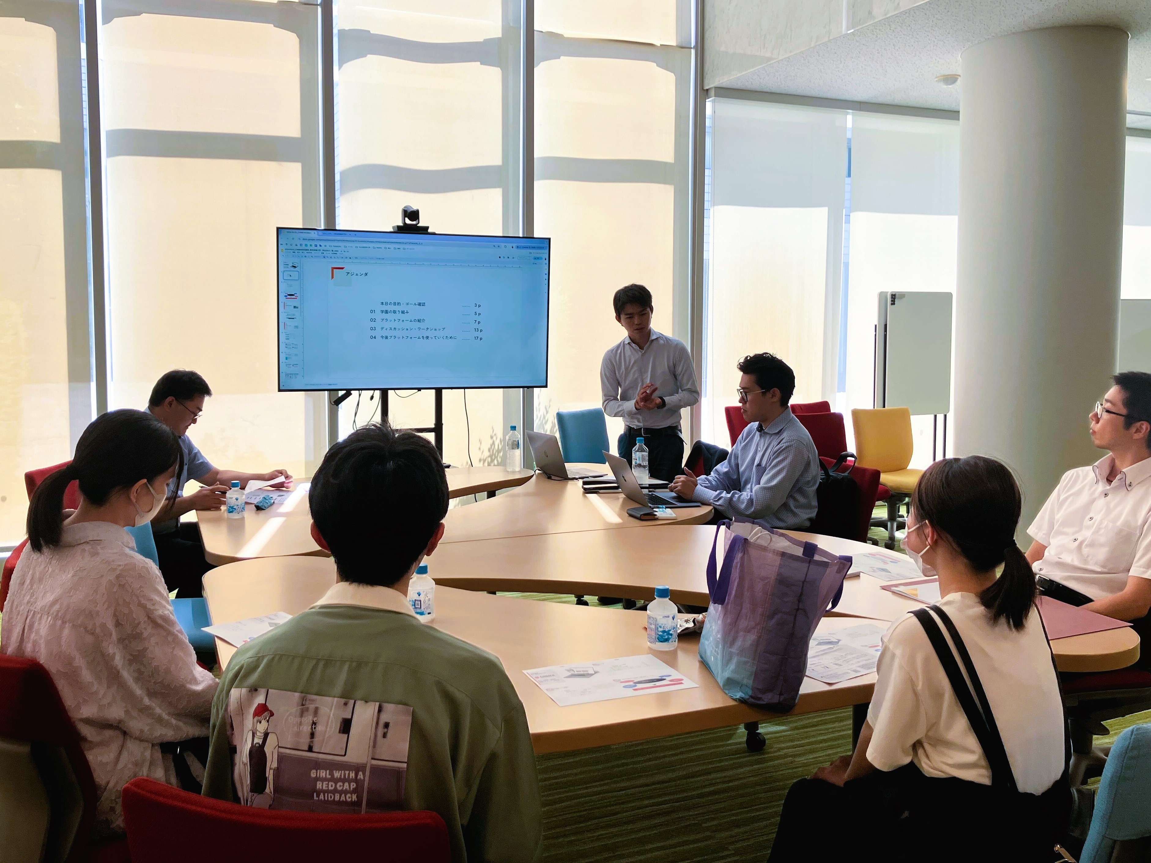東京成徳NETWORK 学生との検討会の様子