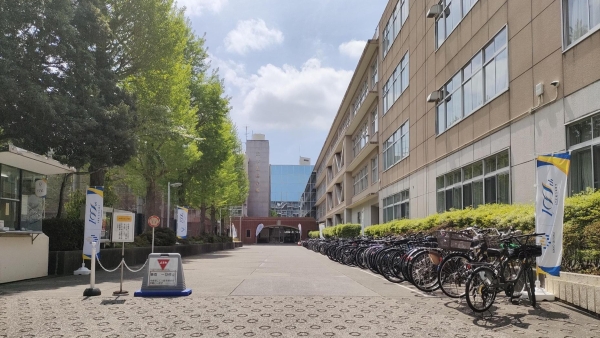 100周年装飾 場所：東京成徳大学高等学校（高等部）